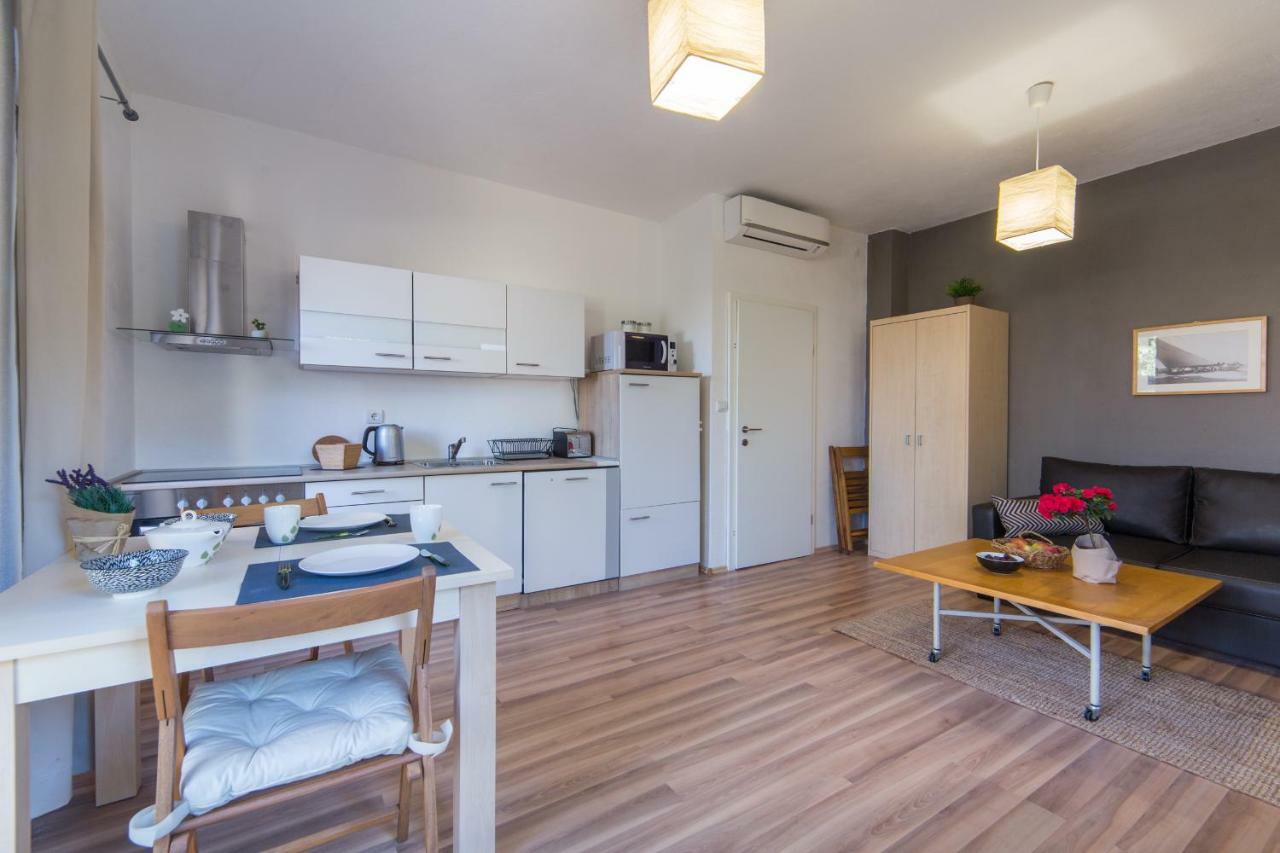 Apartment Peaceful Oasis Makarska Bagian luar foto